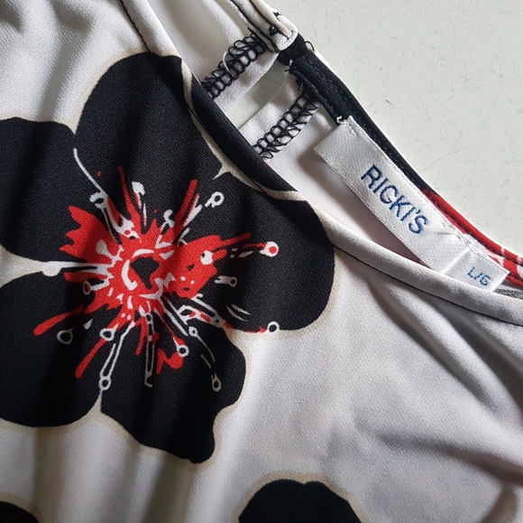 Ricki's size large sleeveless top - Picture 2 of 3